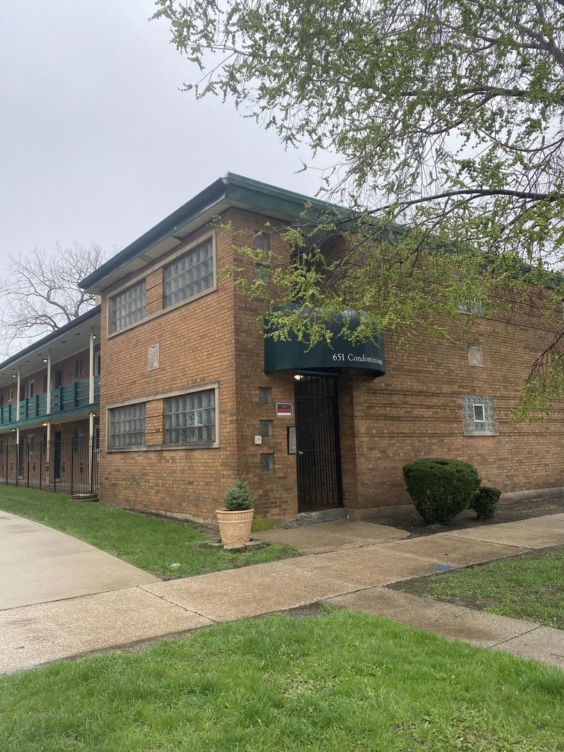 651 South Boulevard 5