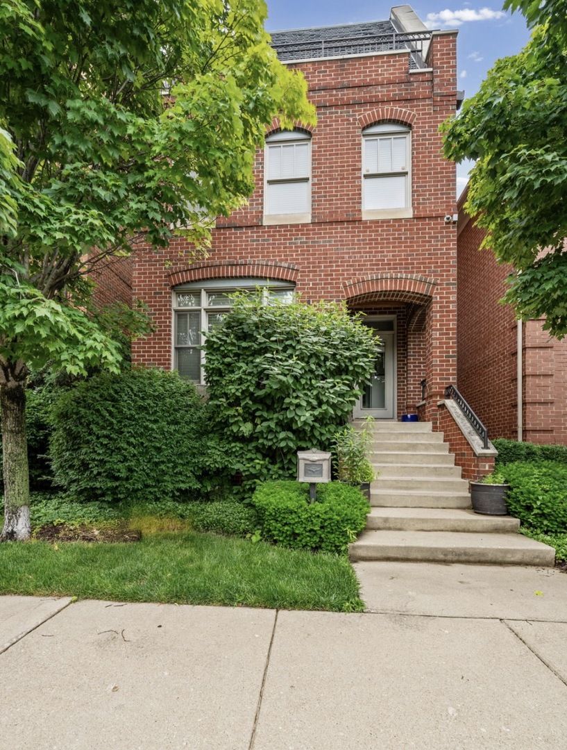 1302 W 33rd Street