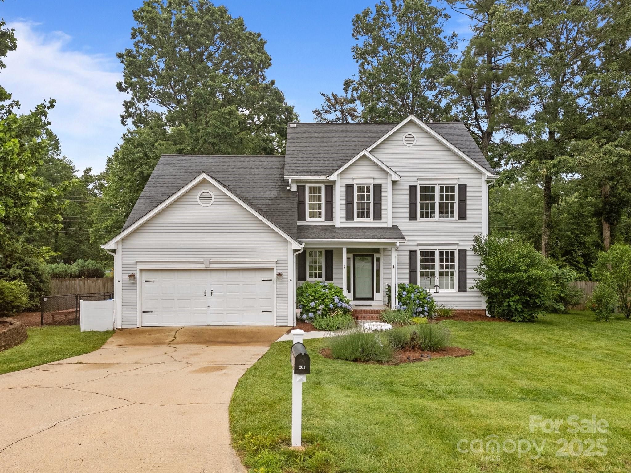 201 Windsor Forest Circle