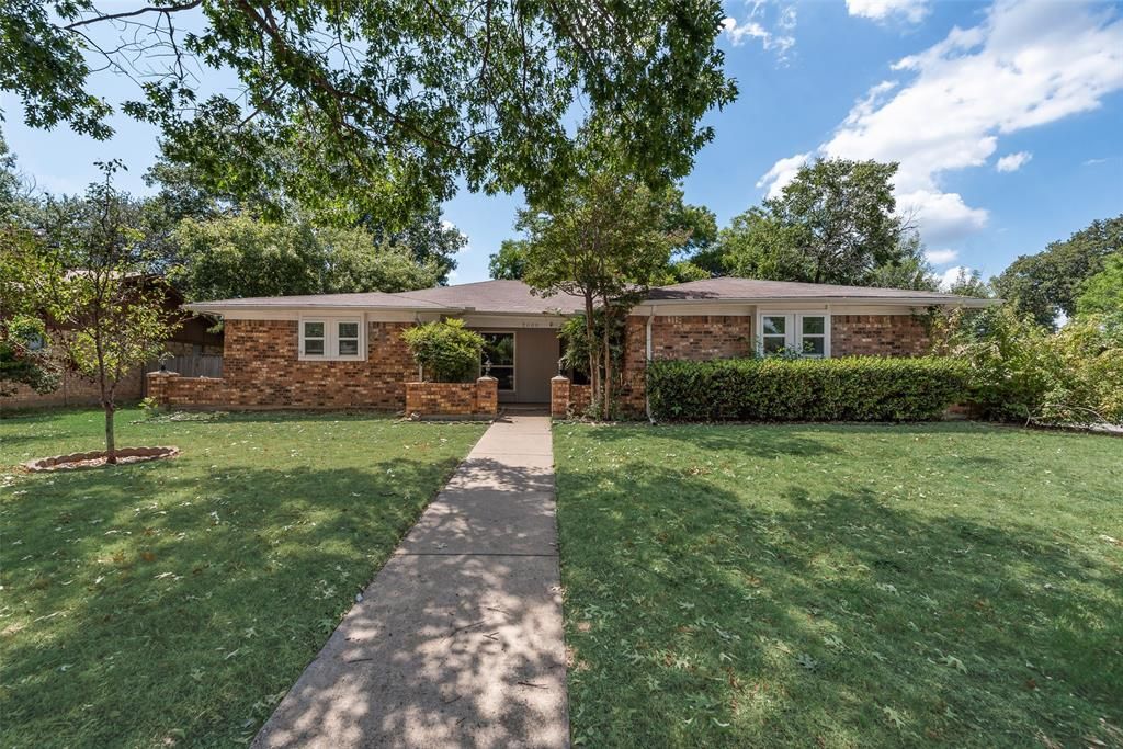 2600 Willow Bend