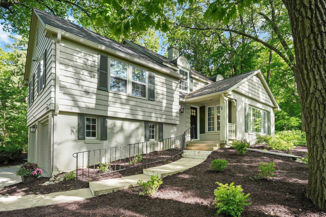 3549 Lake Mendota Drive
