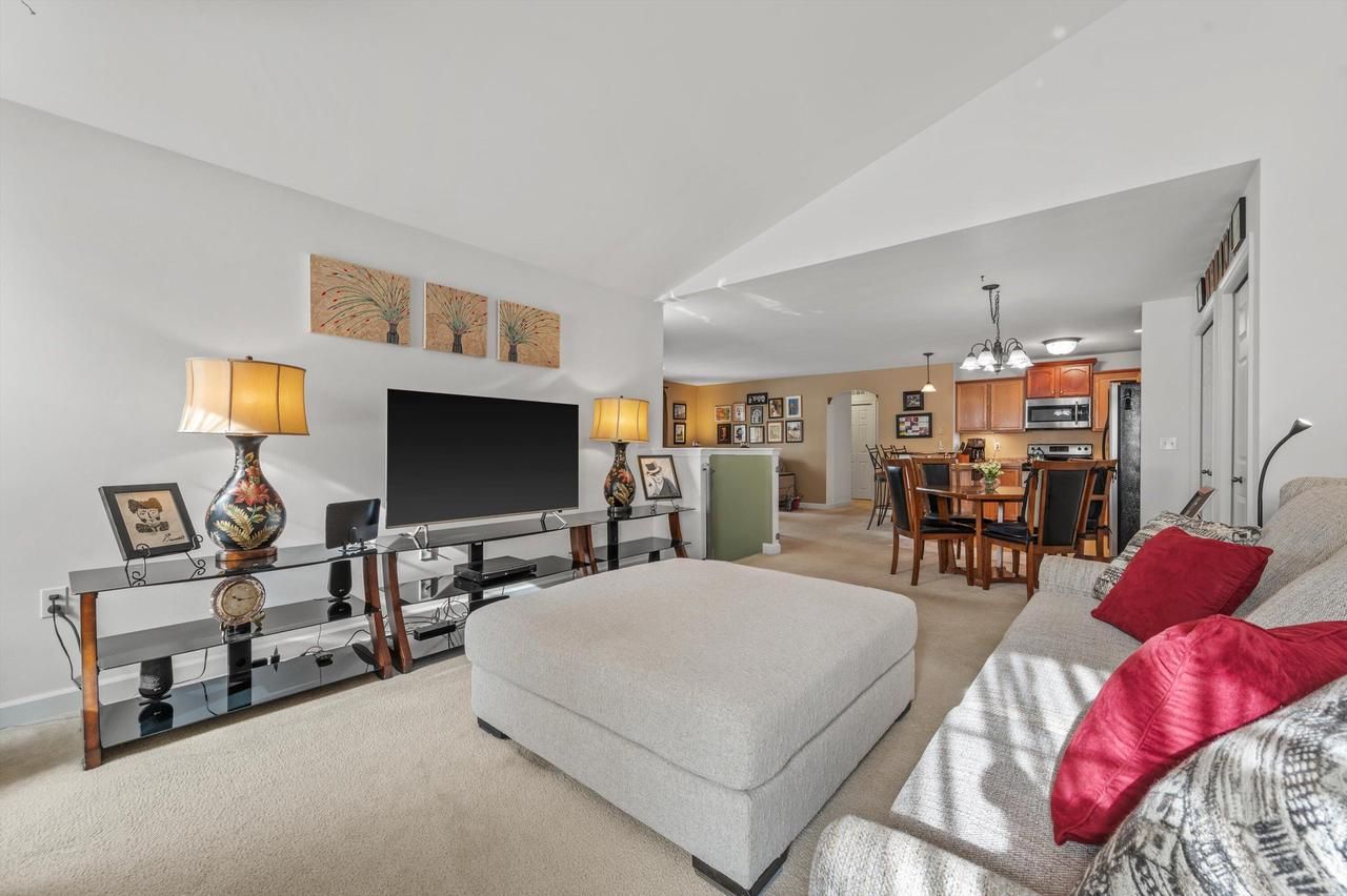 2600 Hidden Drive 11