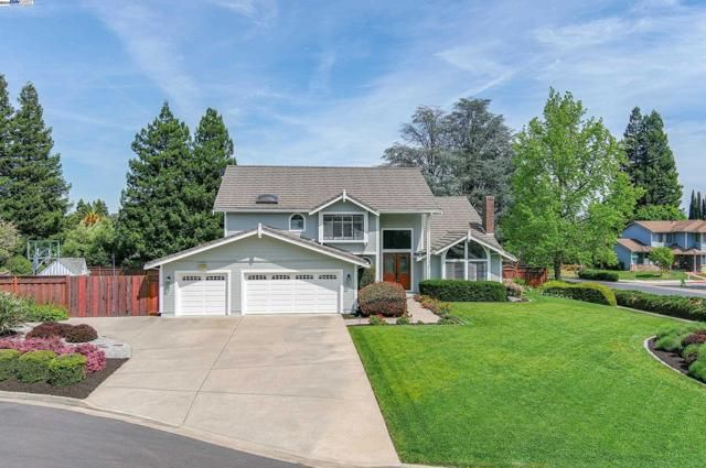 3907 Arrowwood Ct.