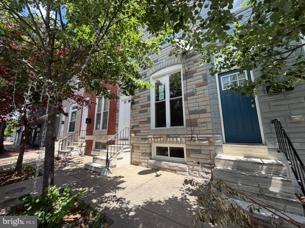 117 N Clinton Street