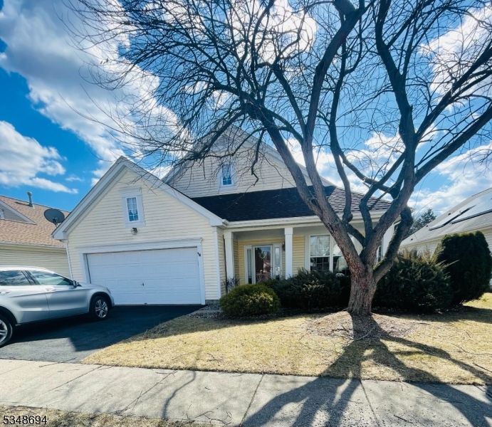 13 Buckingham Cir