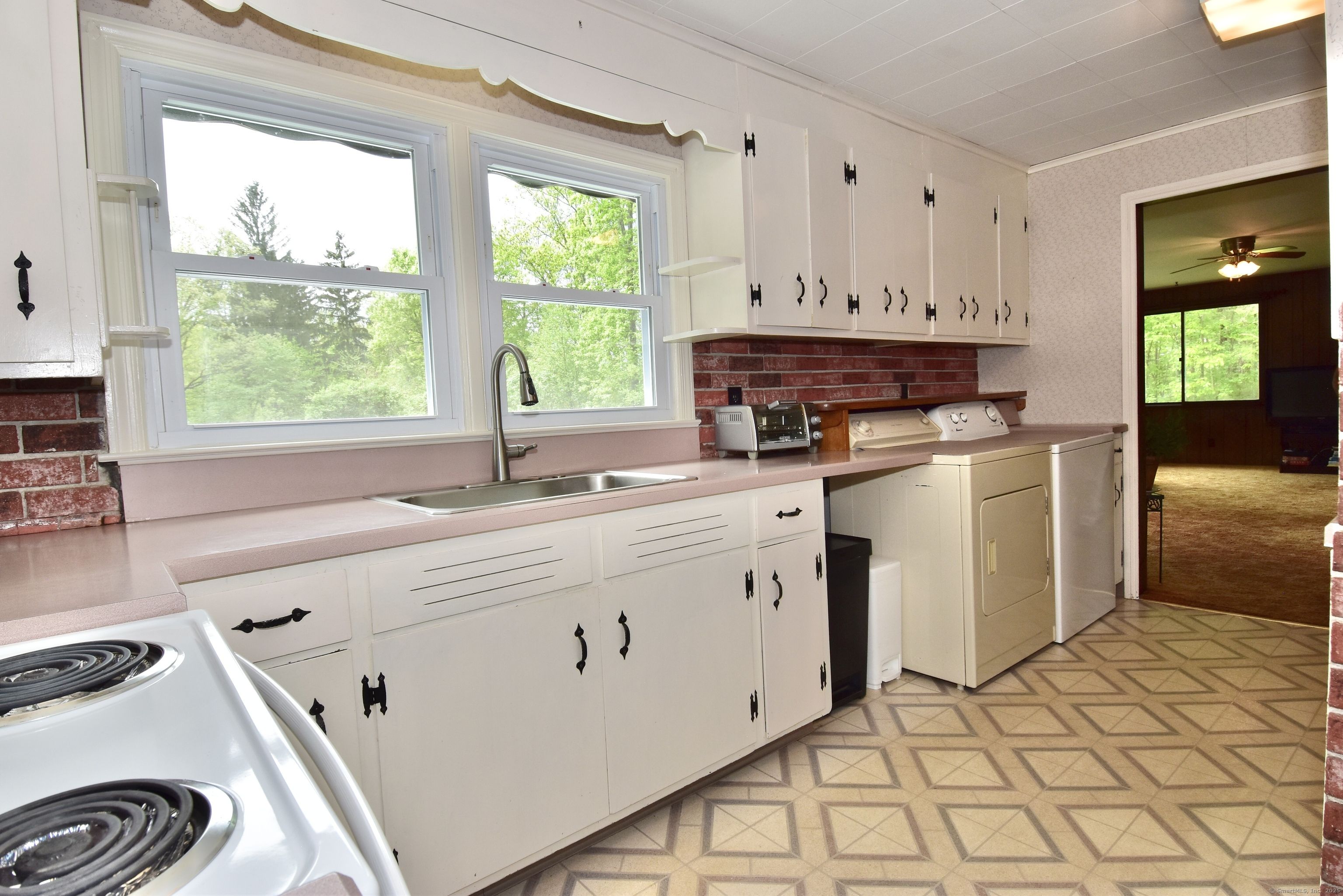 12 Cedar Lane