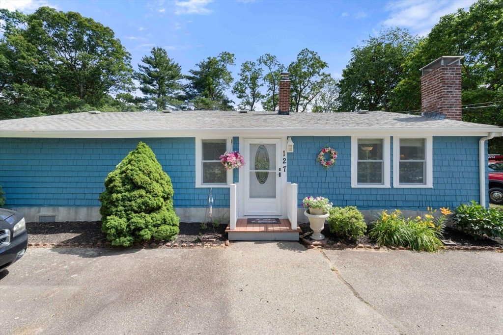 127 Mattakeesett St