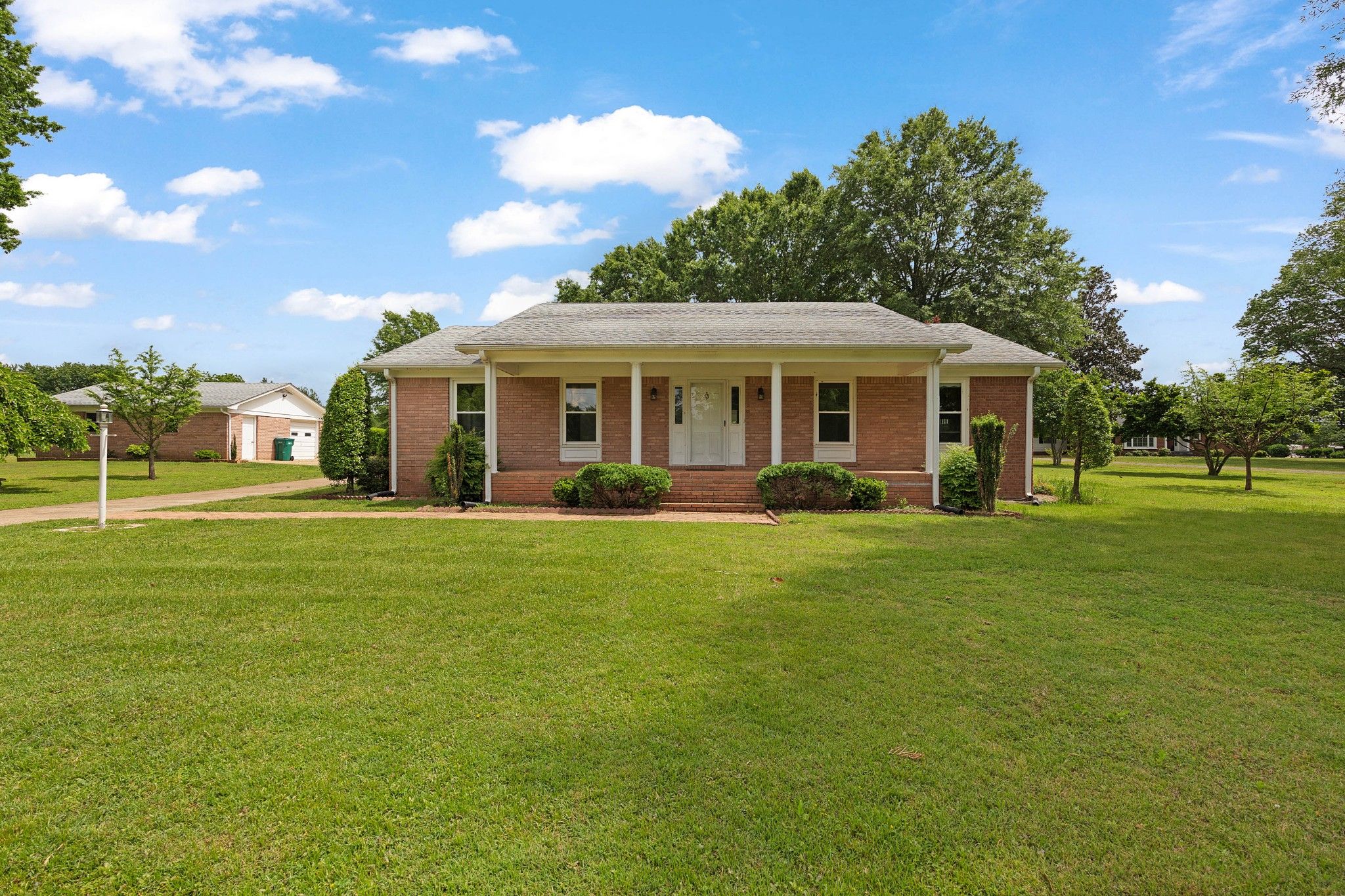 1410 Northwood Dr