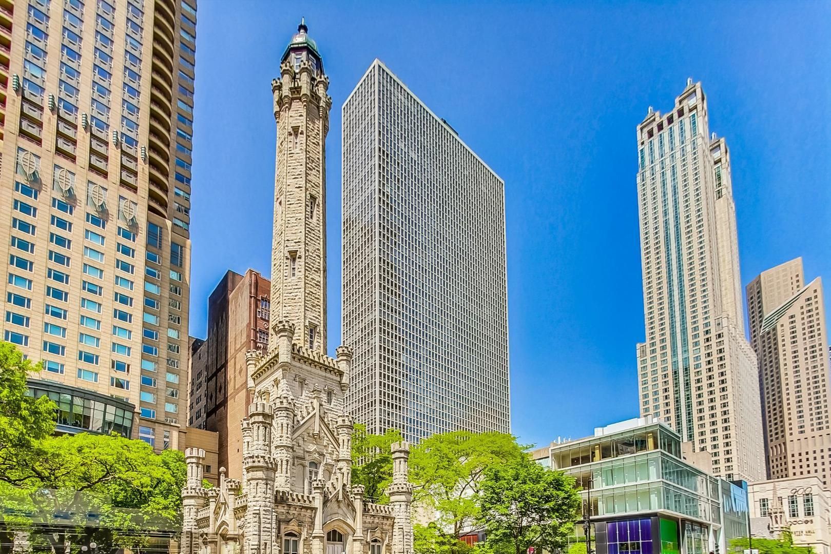 111 E Chestnut Street 38C
