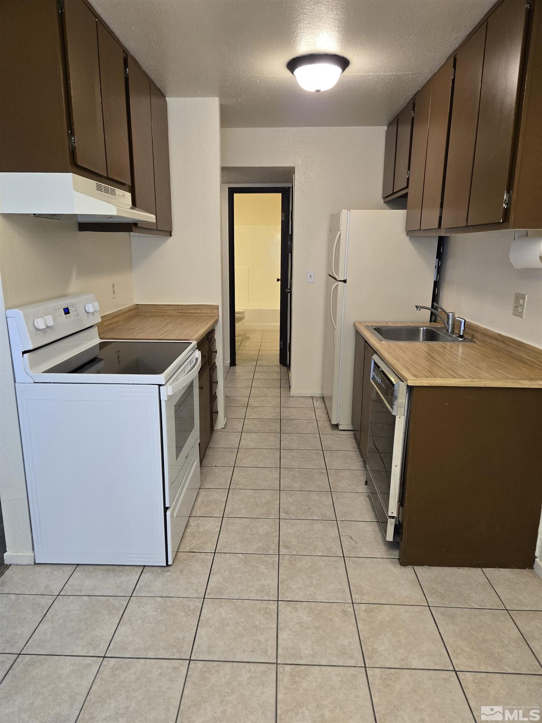 4604 Neil Road 157