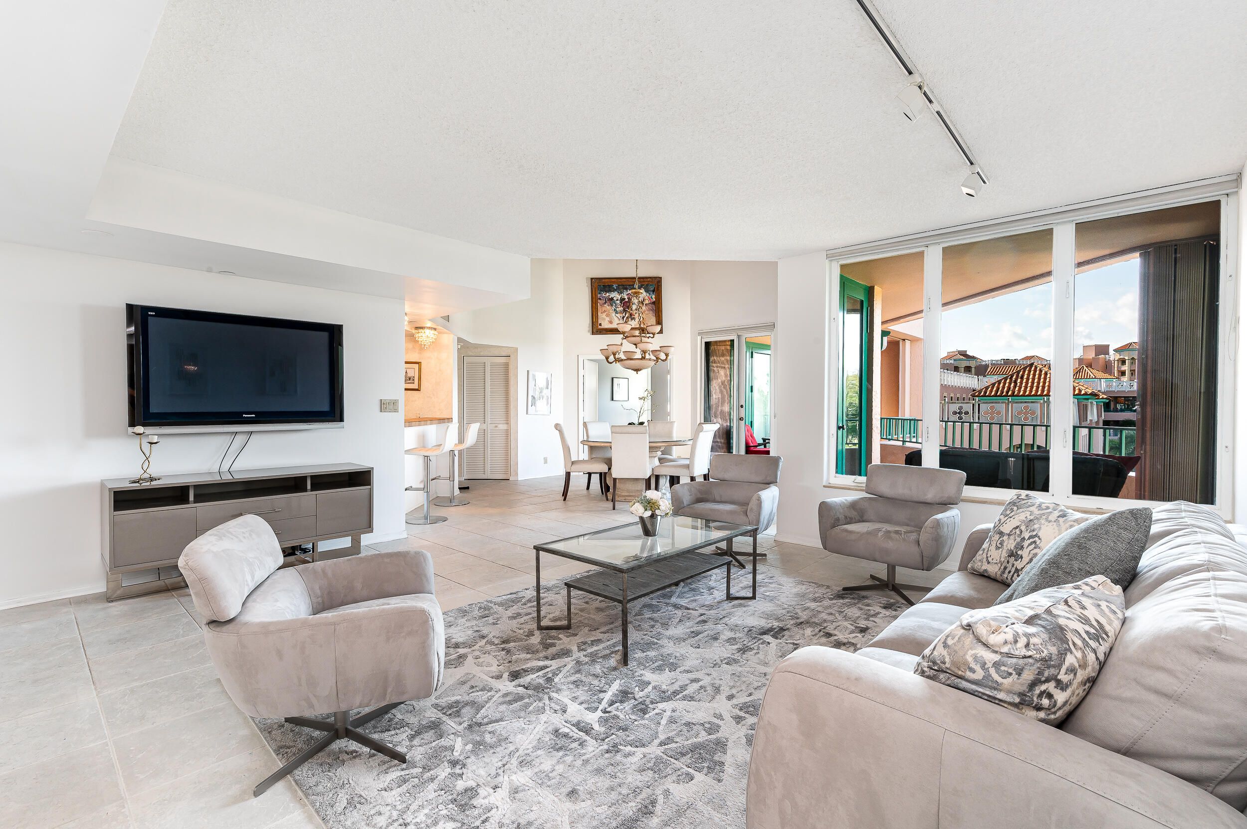 120 Se 5th Avenue Ph22