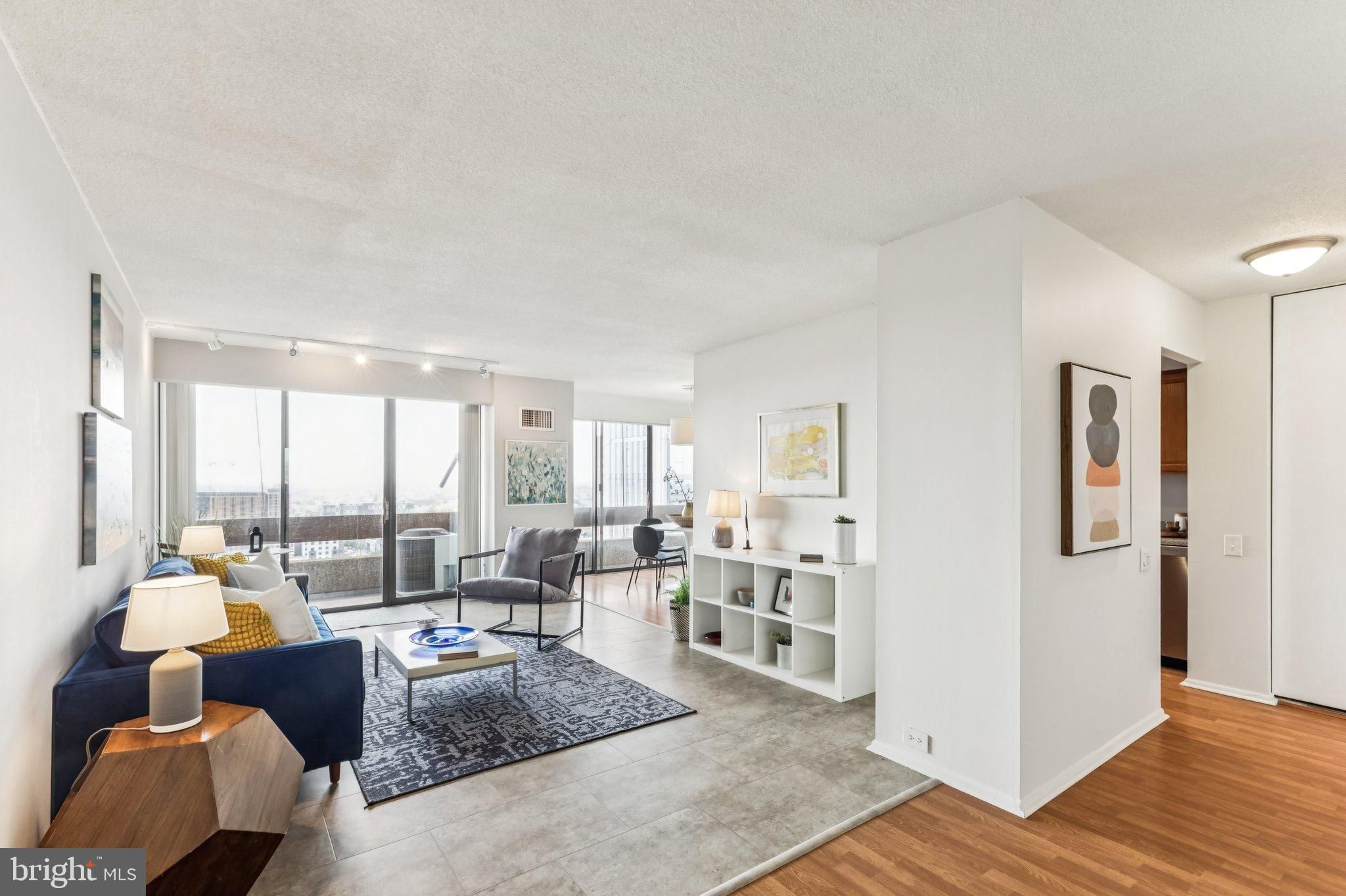 1326 Spruce Street 42 2304
