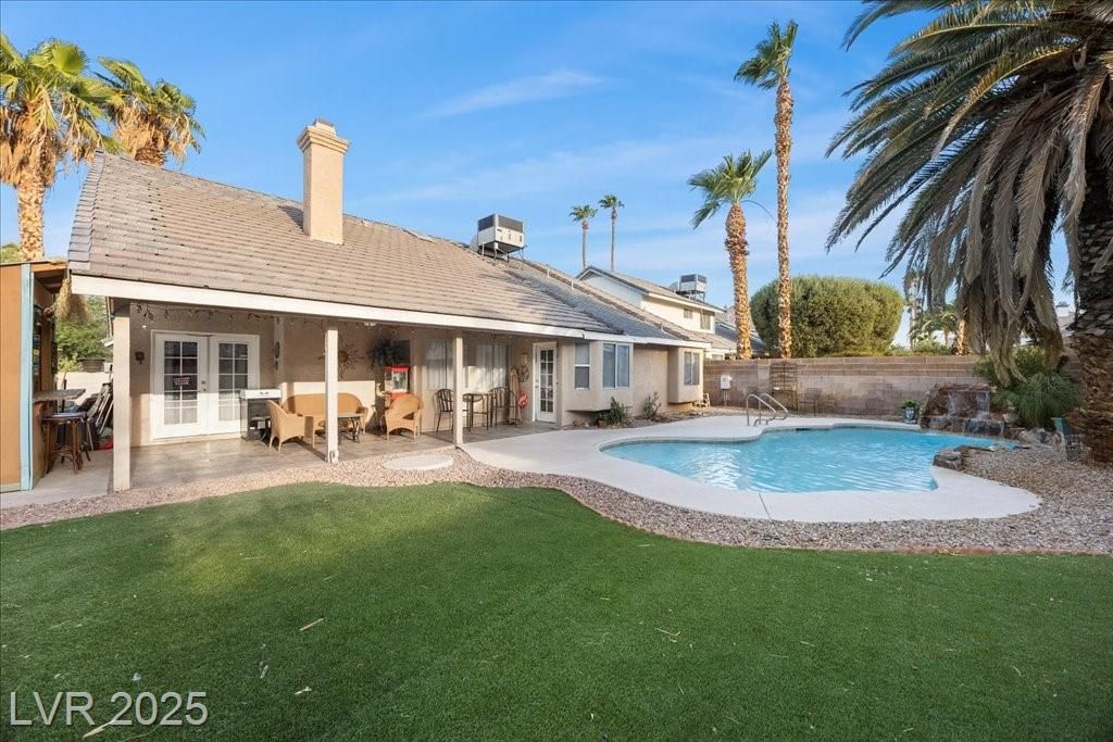 323 Vallarte Drive