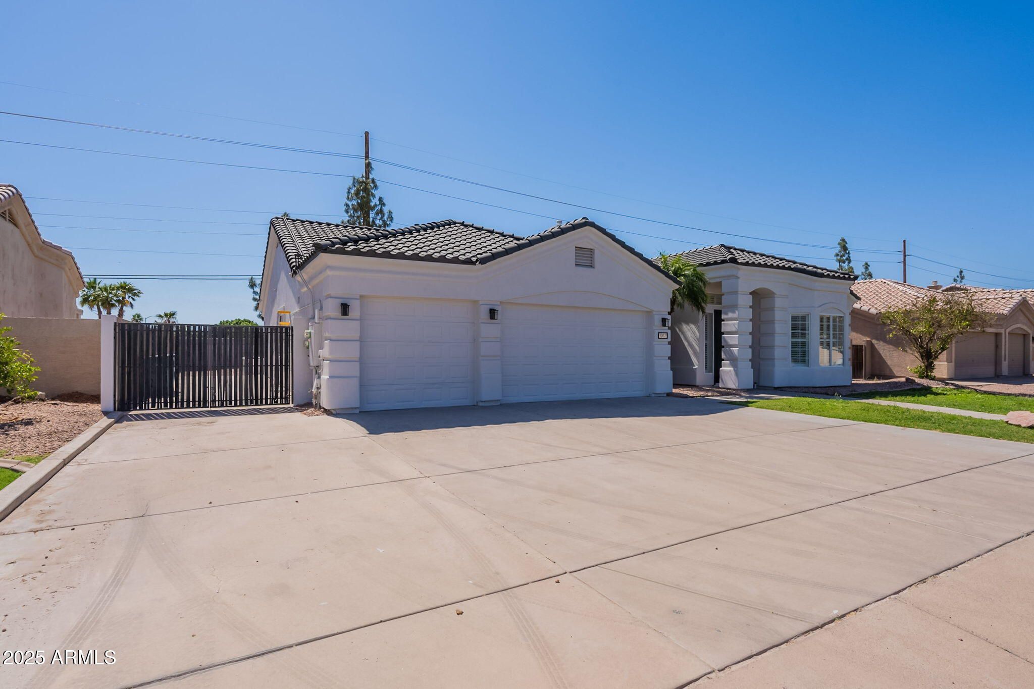 1062 N Robin Lane