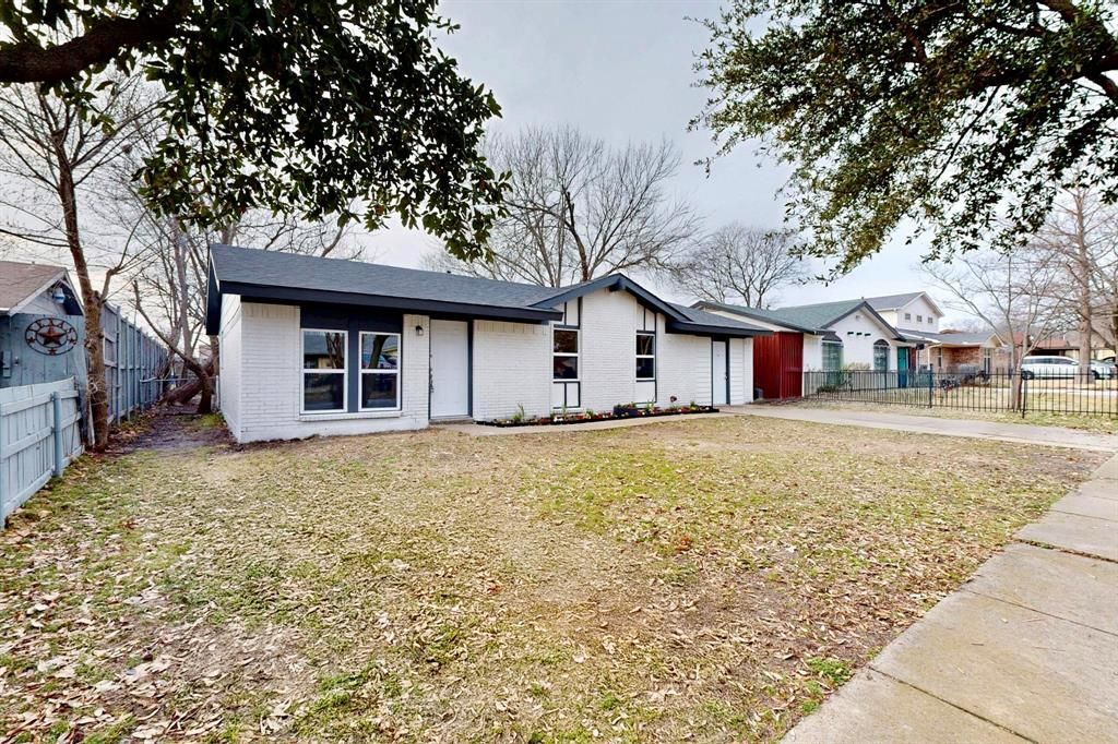 4217 Linda Lane