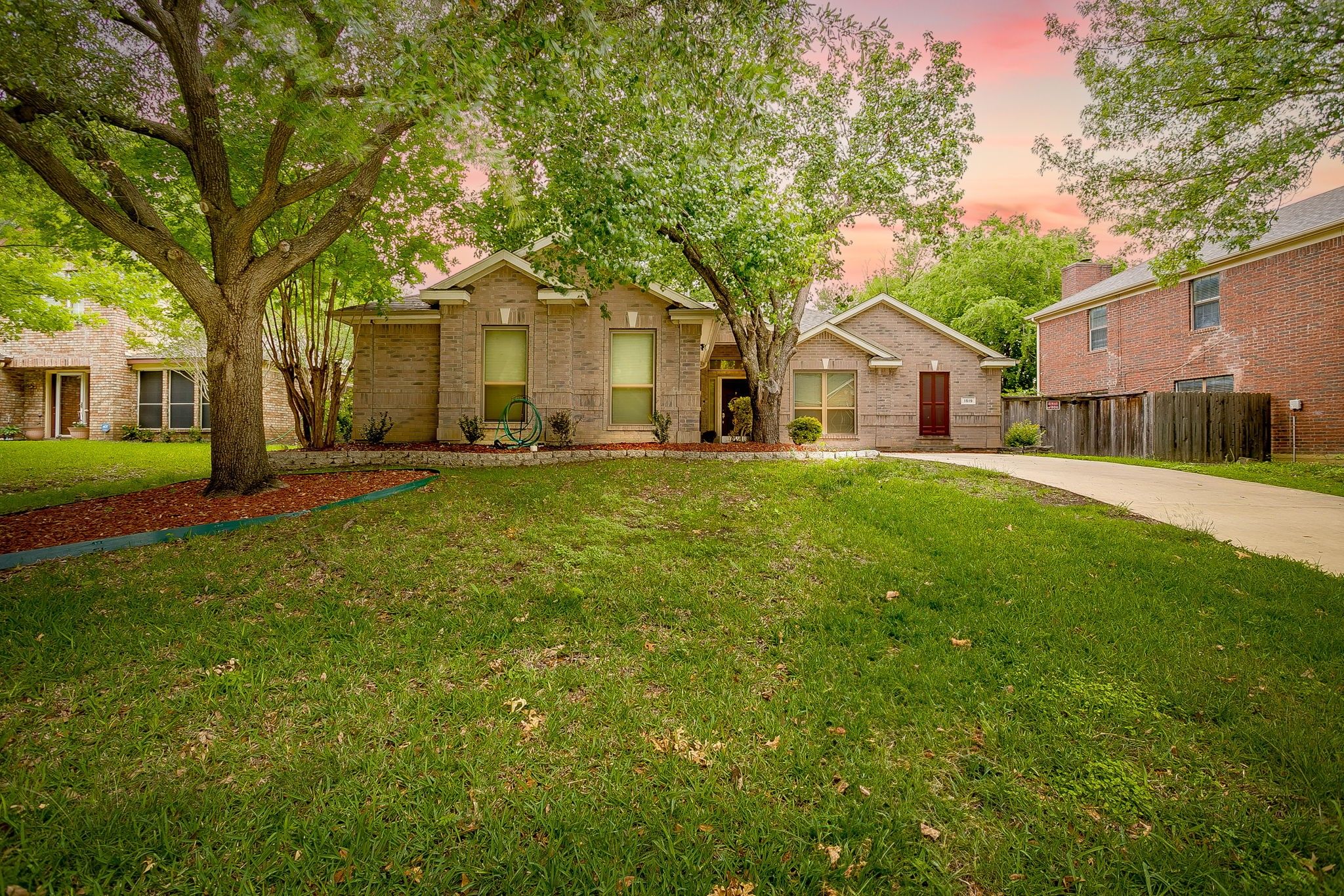 1519 Stratford Drive