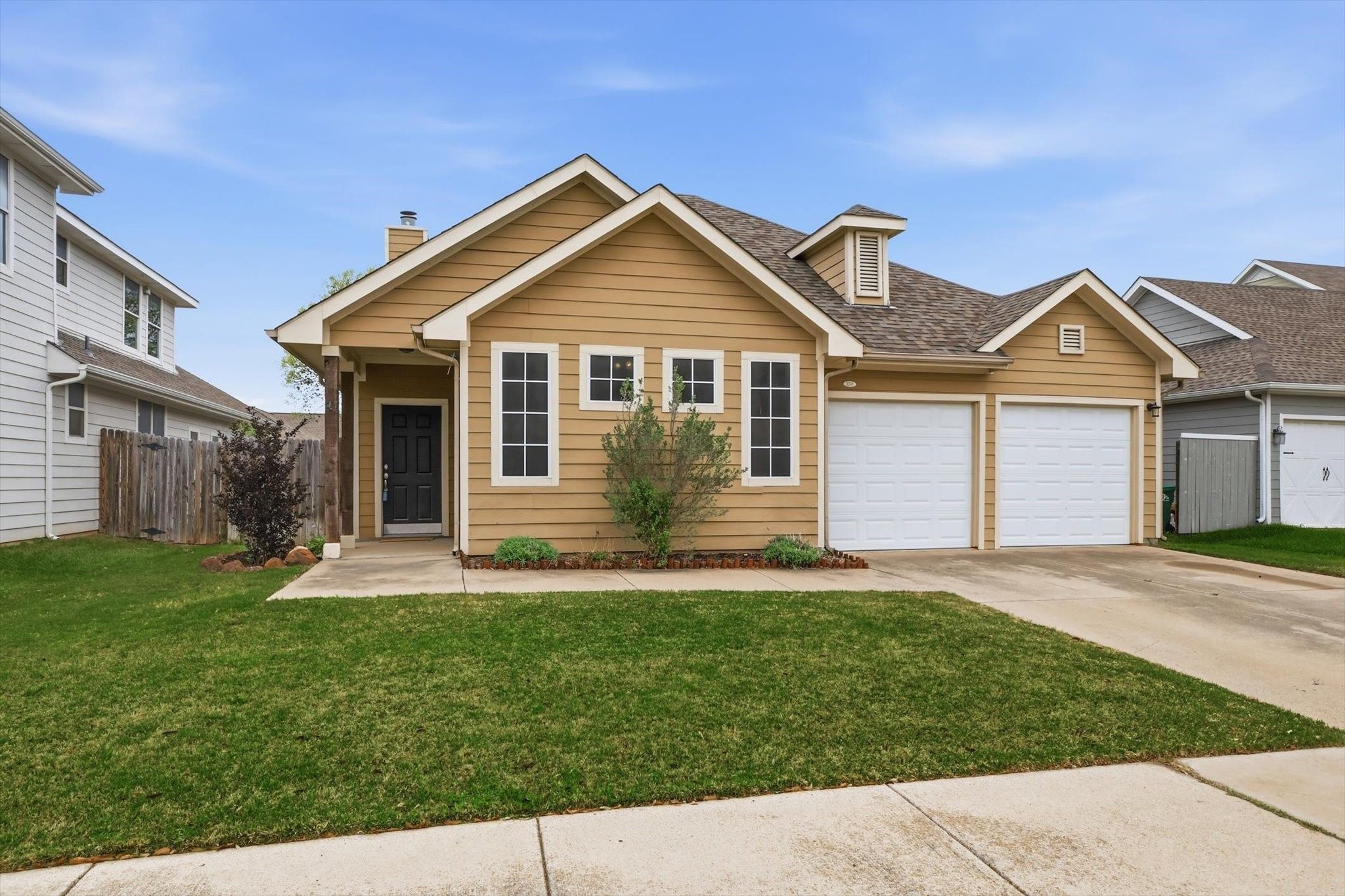 2201 Windsor Farms Drive