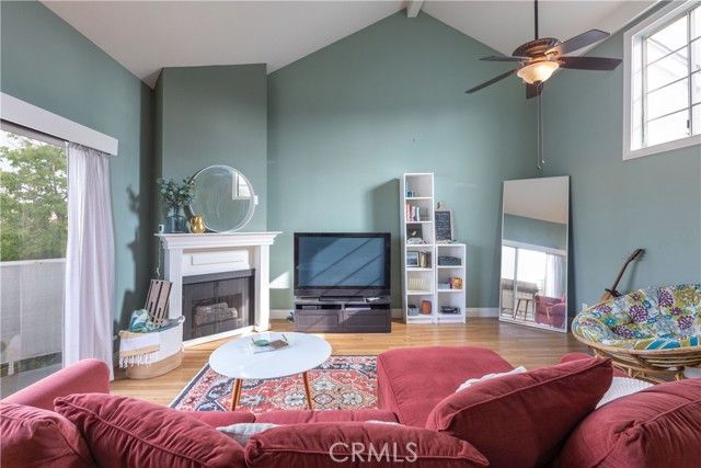 1100 Euclid Avenue 304