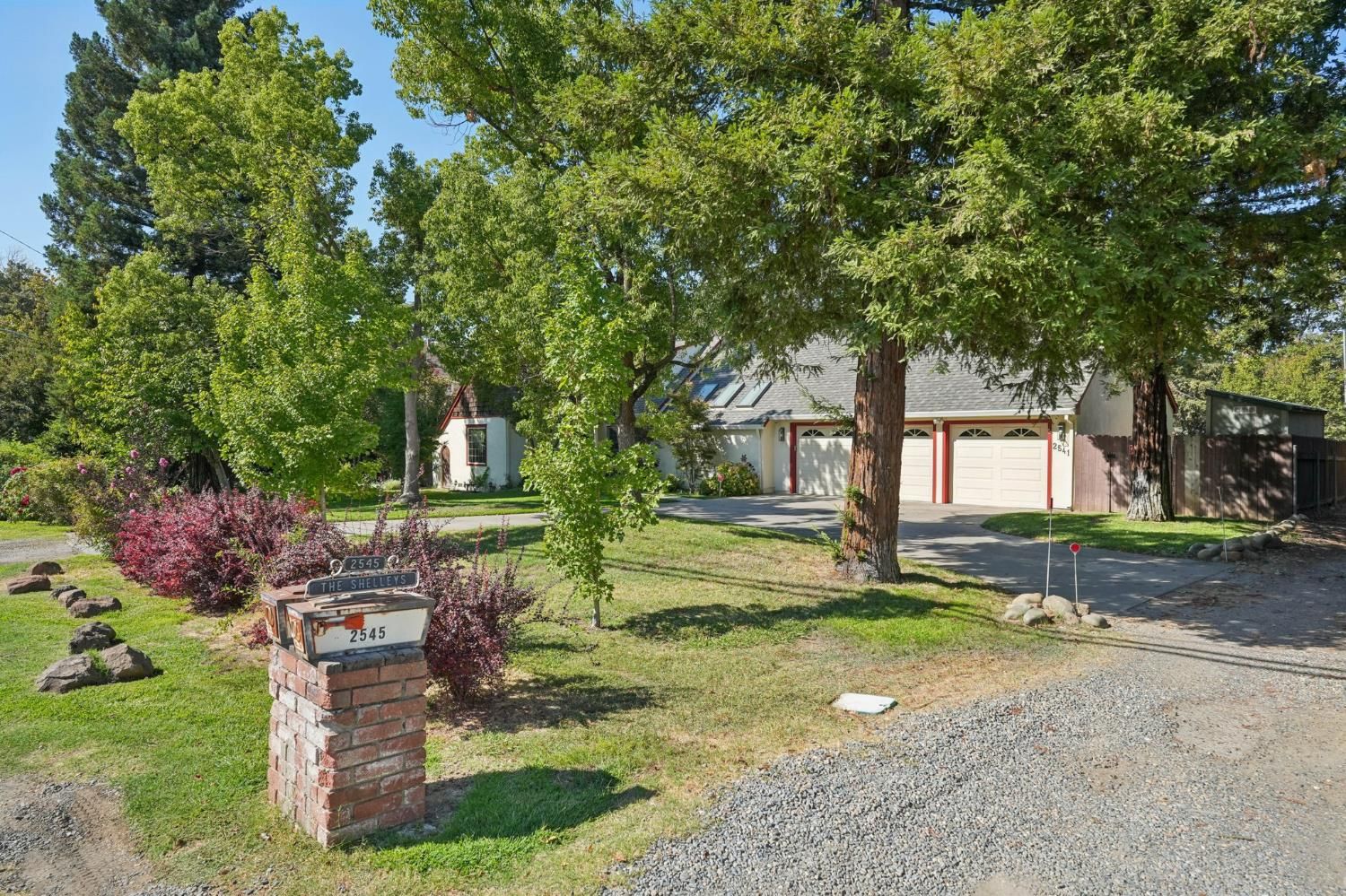 2541 Sierra Boulevard