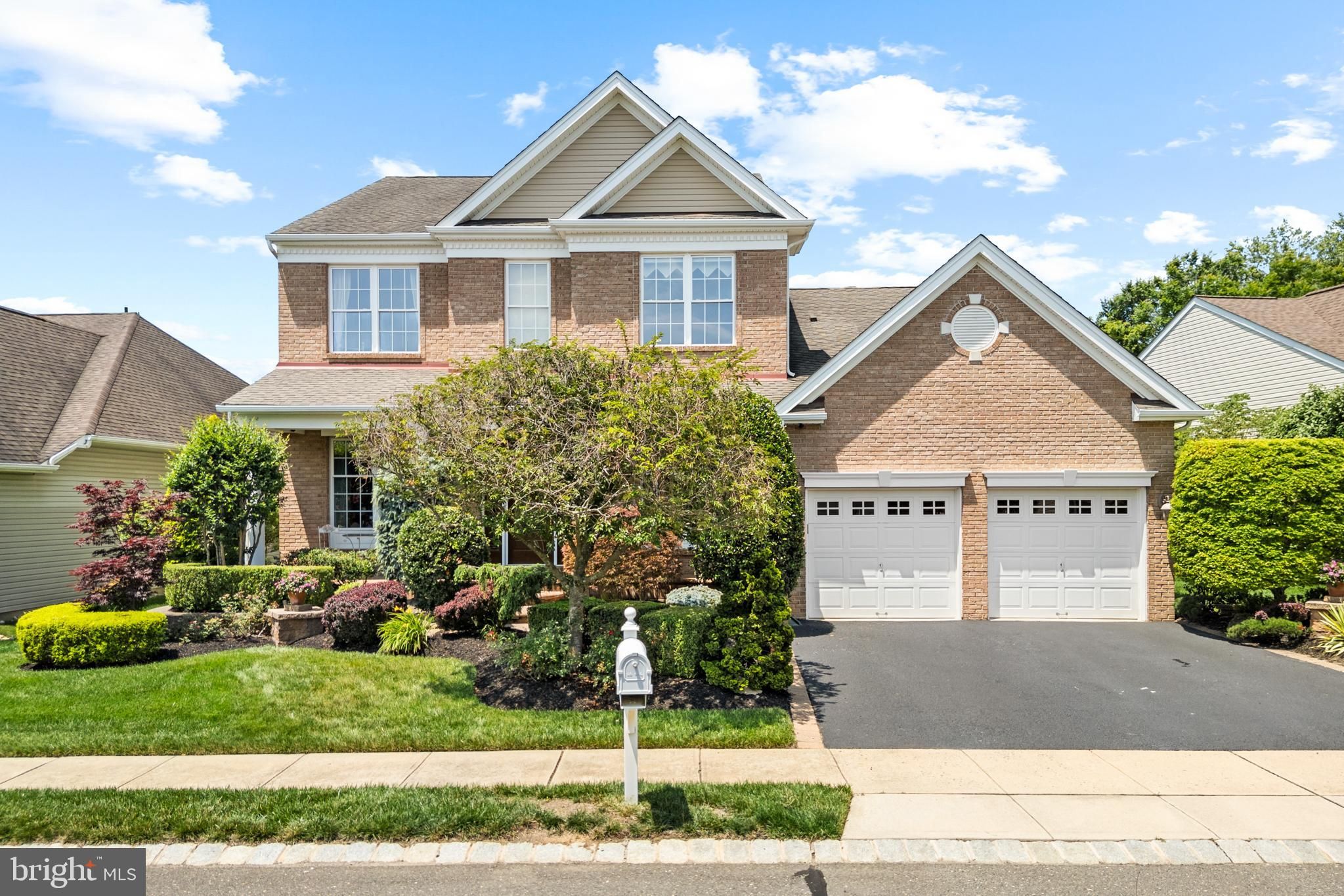8 Tamarack Road