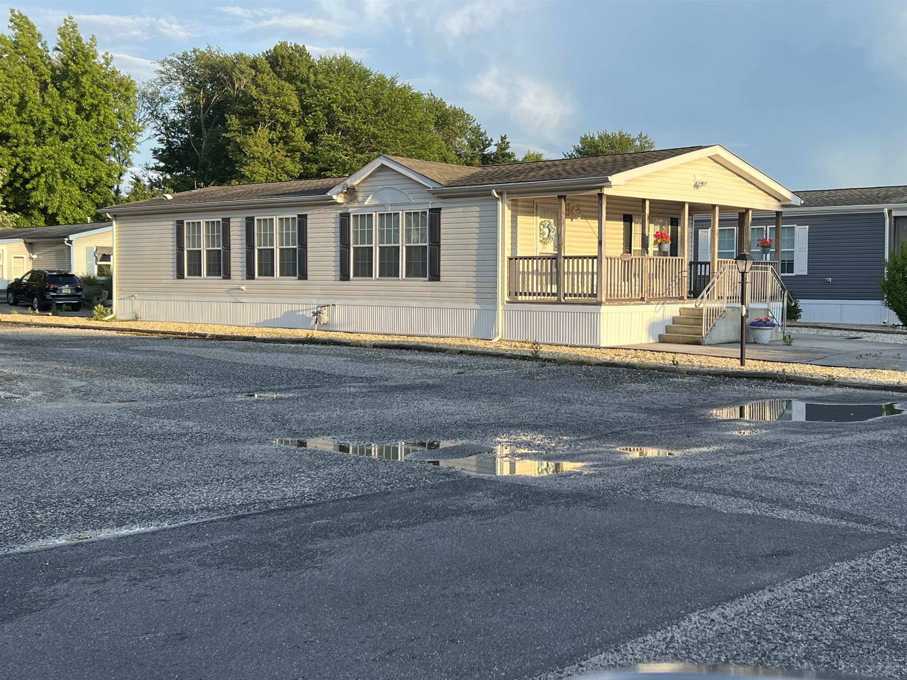 1402 Route 9 South Unit 211