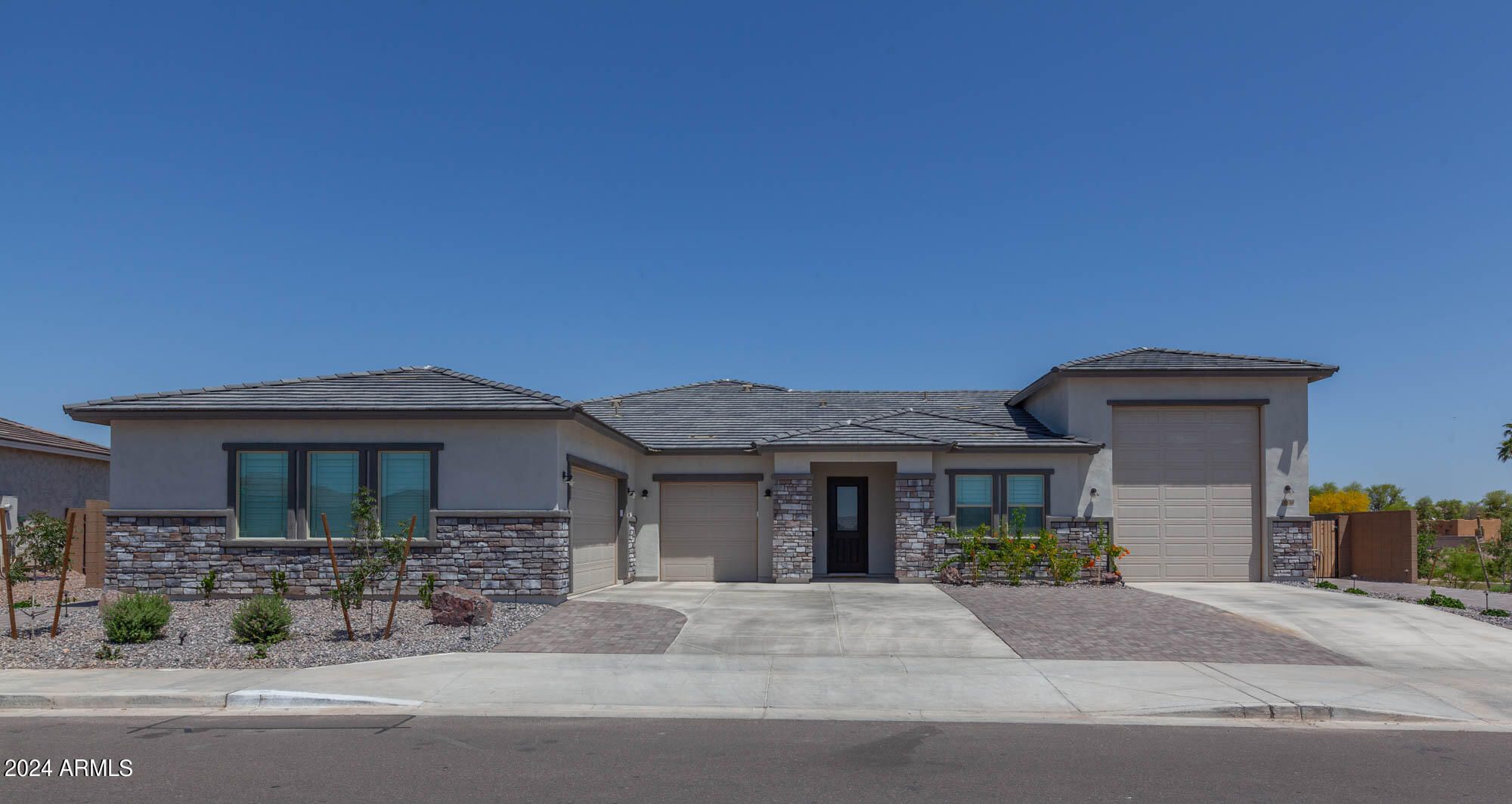 18138 W Colter Street