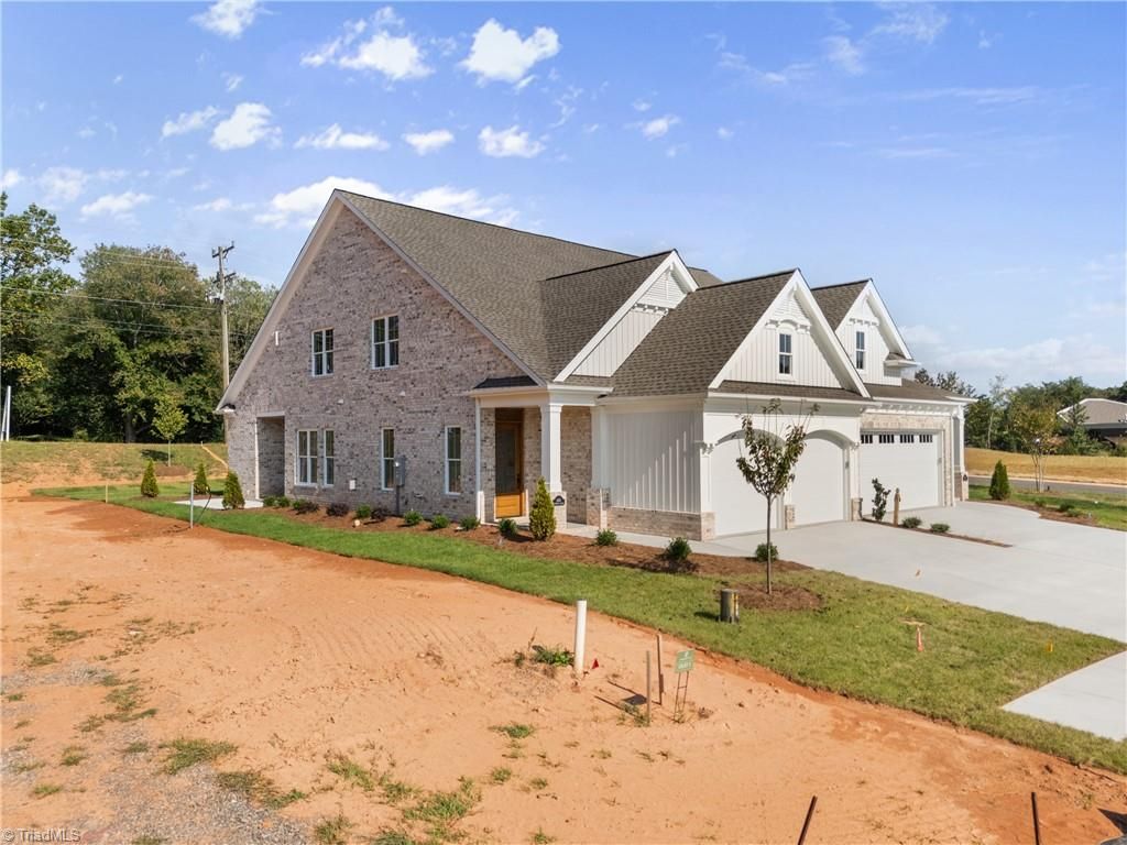 1414 Longwood Village Court