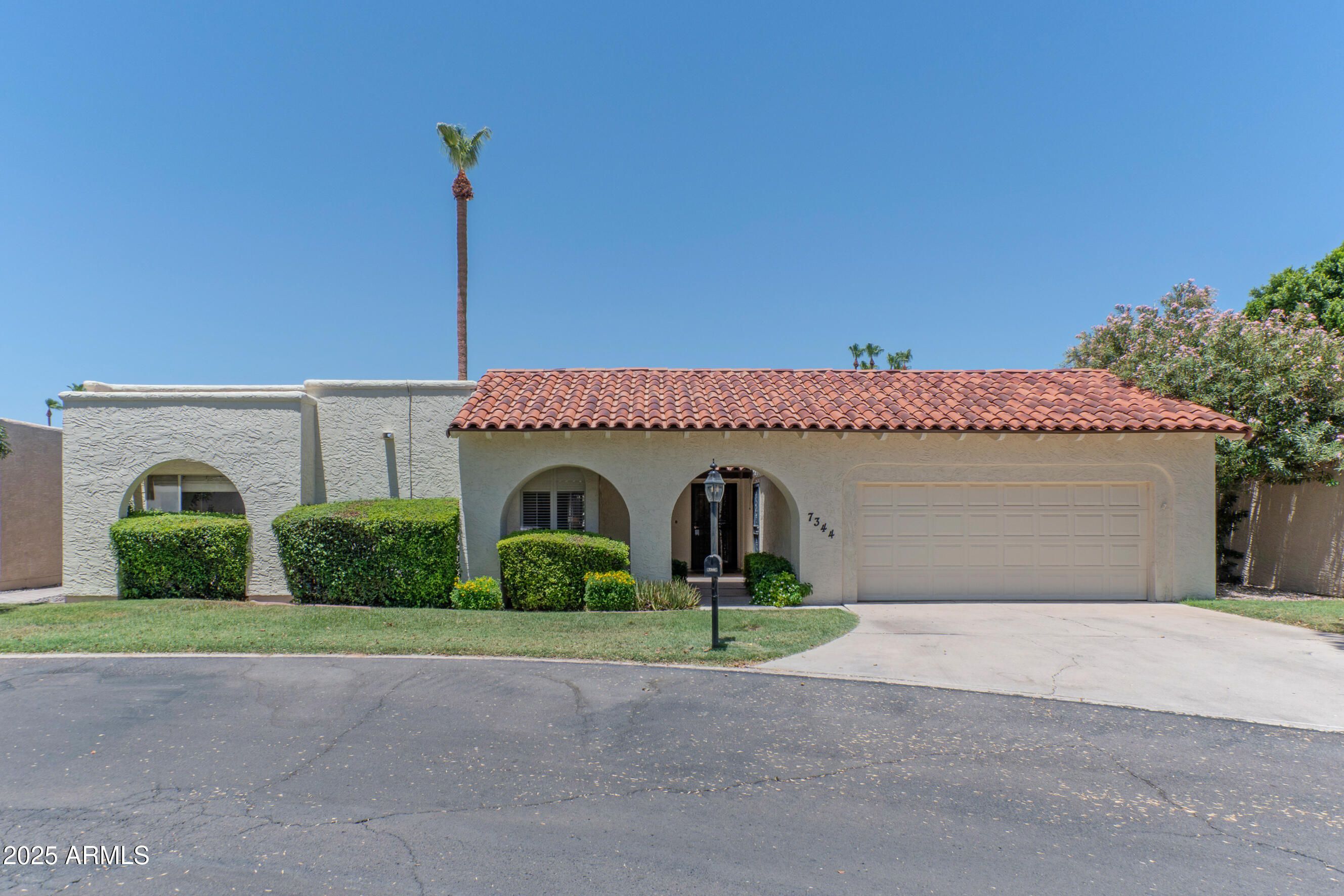 7344 E Rose Lane