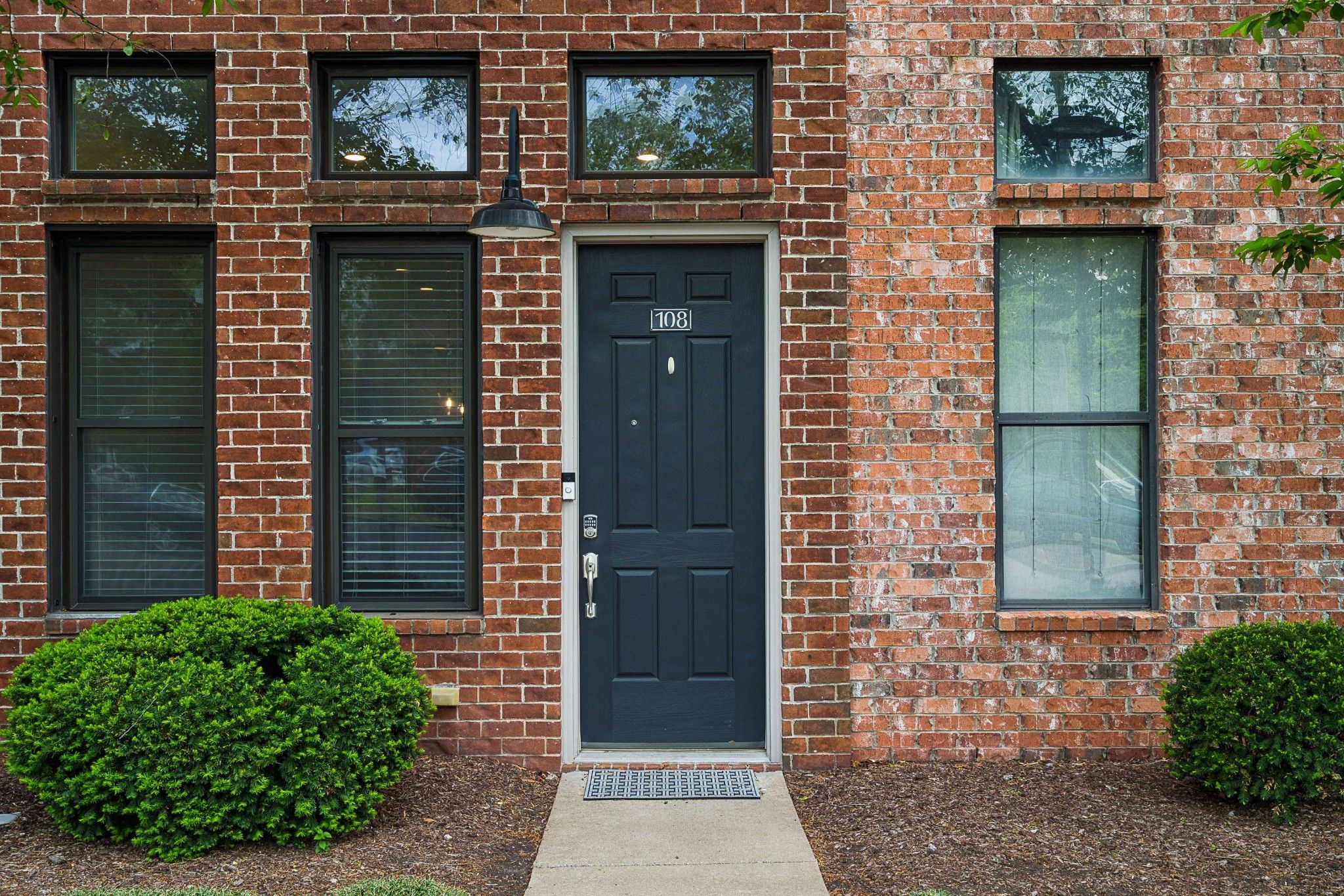 760 Wedgewood Park 108