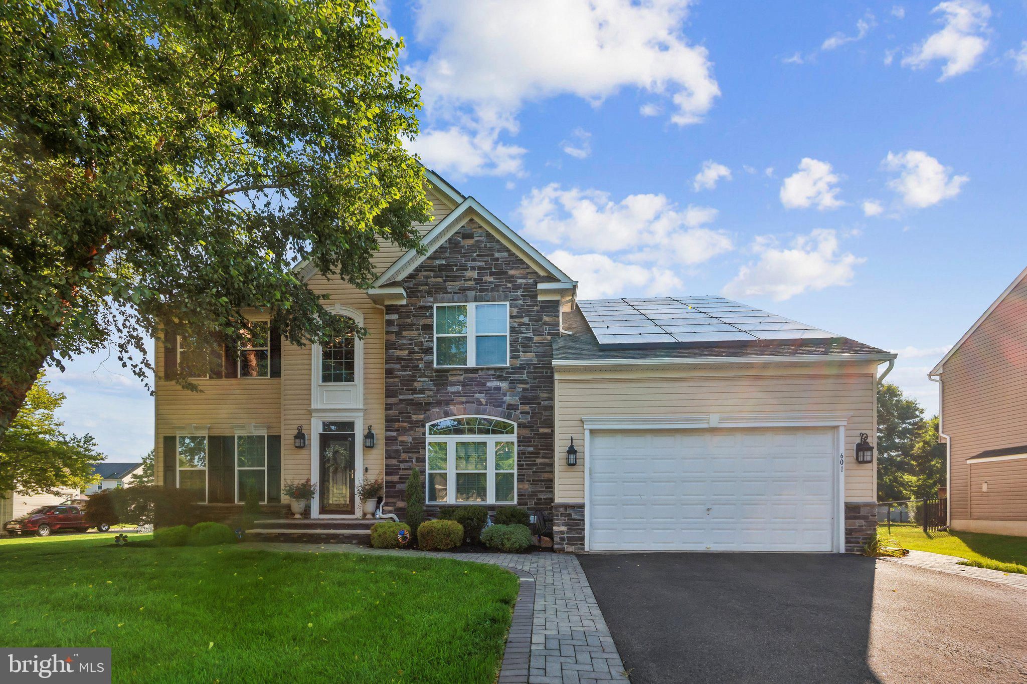 601 Archibald Lane