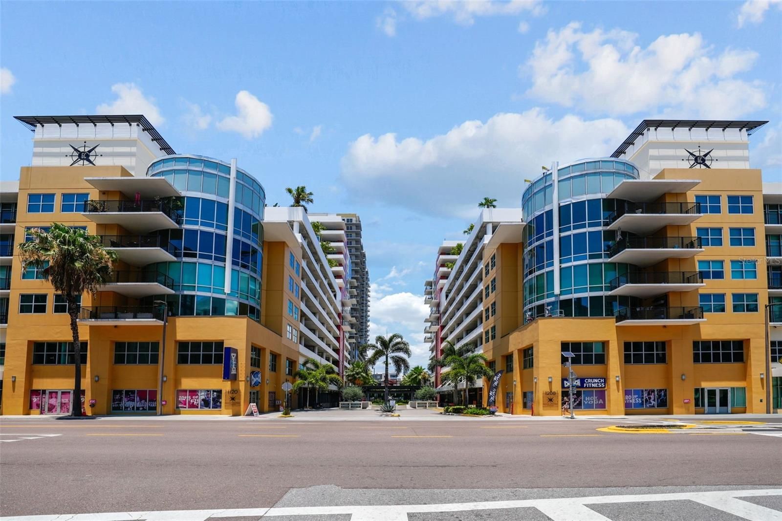 1208 E Kennedy Boulevard 618