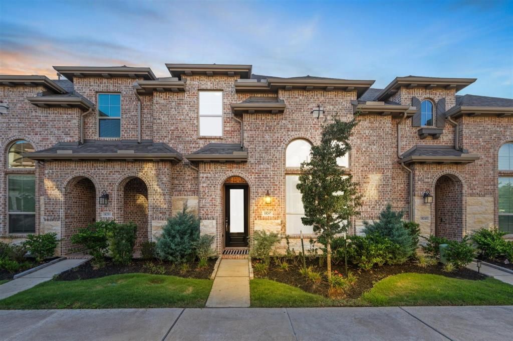 18247 Lakepoint Ridge Lane