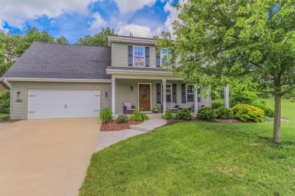 Meadowland Lake Geneva Wi Homes For Sale Real Estate Neighborhoods Com