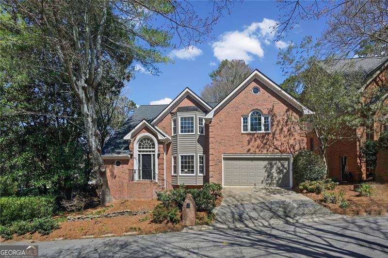 1018 Mill Creek Manor Ne