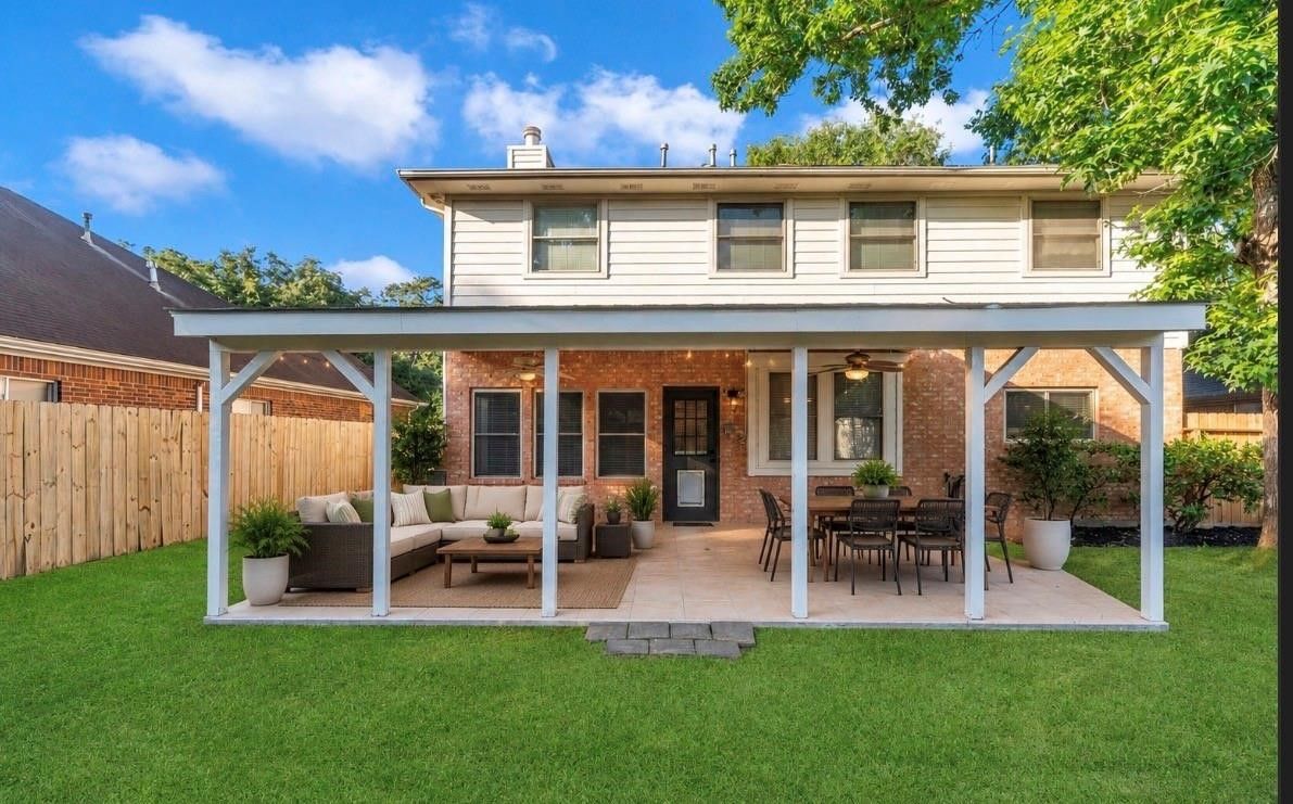 18 Dover Drive