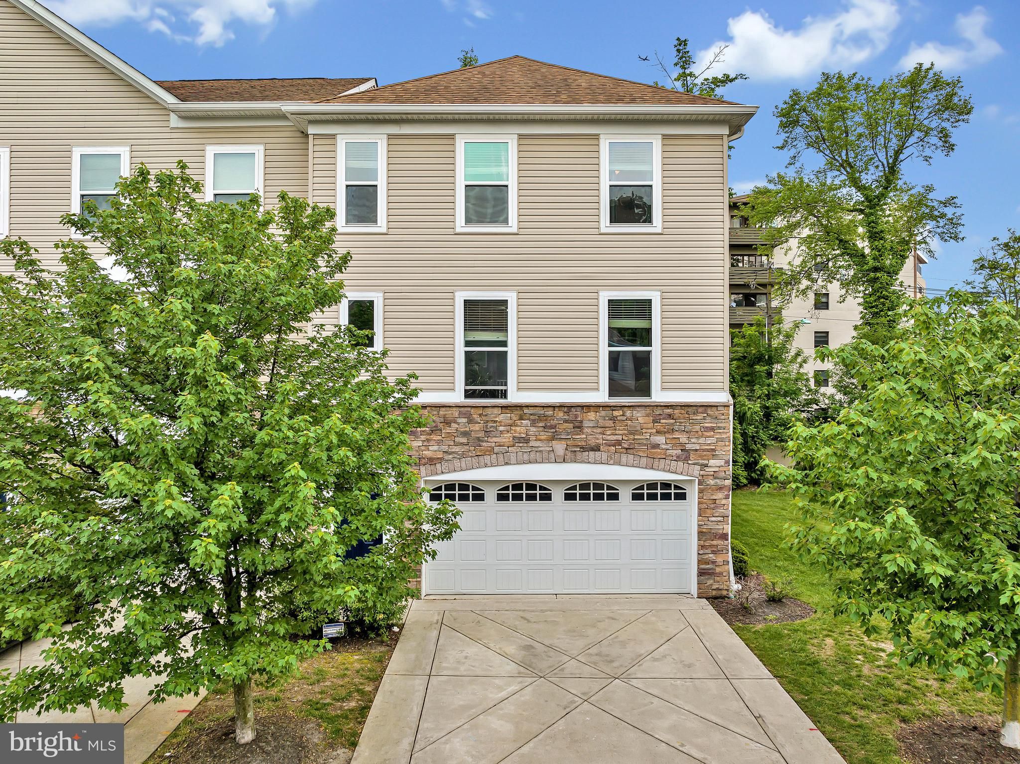 29 Regency Court