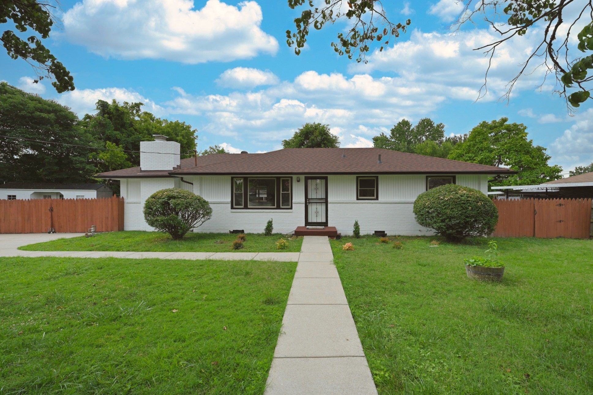407 Seneca Ct