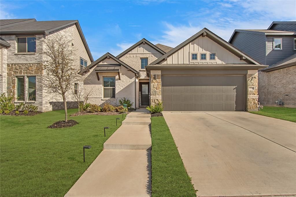 1330 Great Sand Dune Street