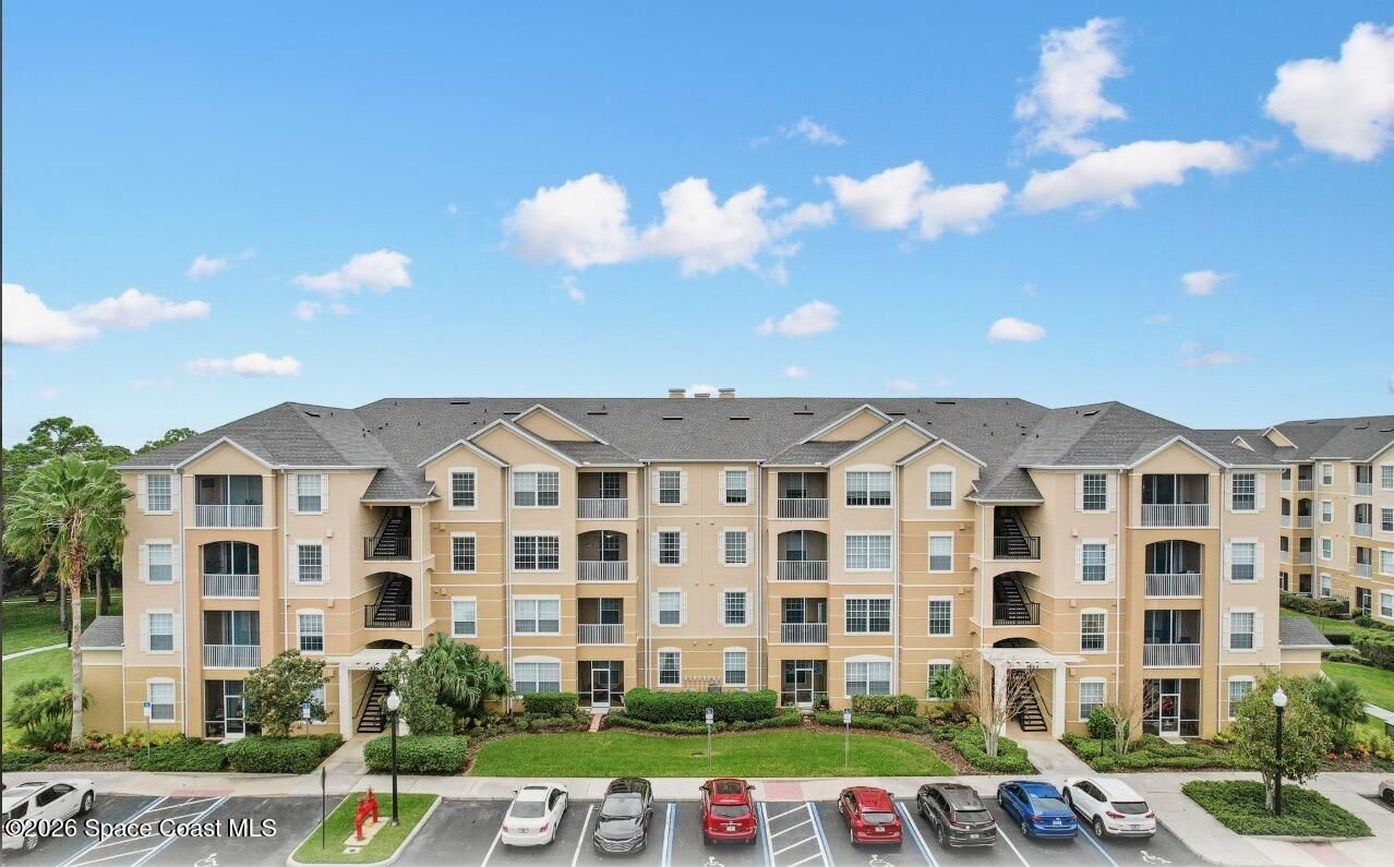 1626 Peregrine Circle 401