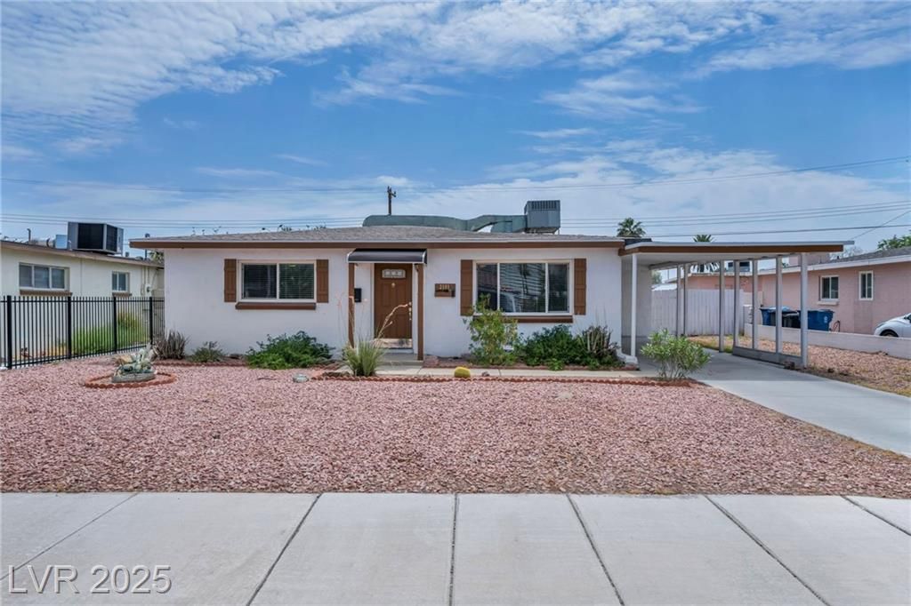 2101 Santa Paula Drive
