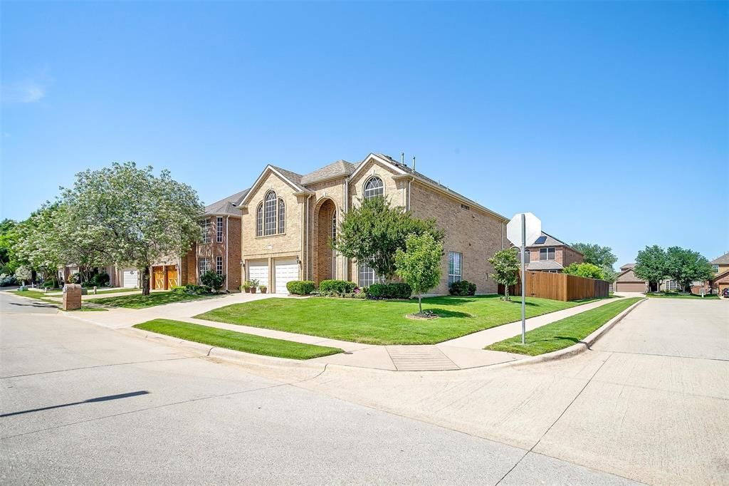 2829 Cedar Ridge Lane