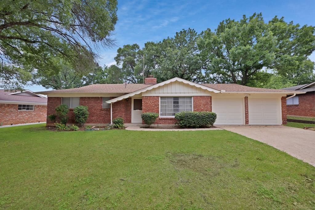 4812 Briarwood Lane