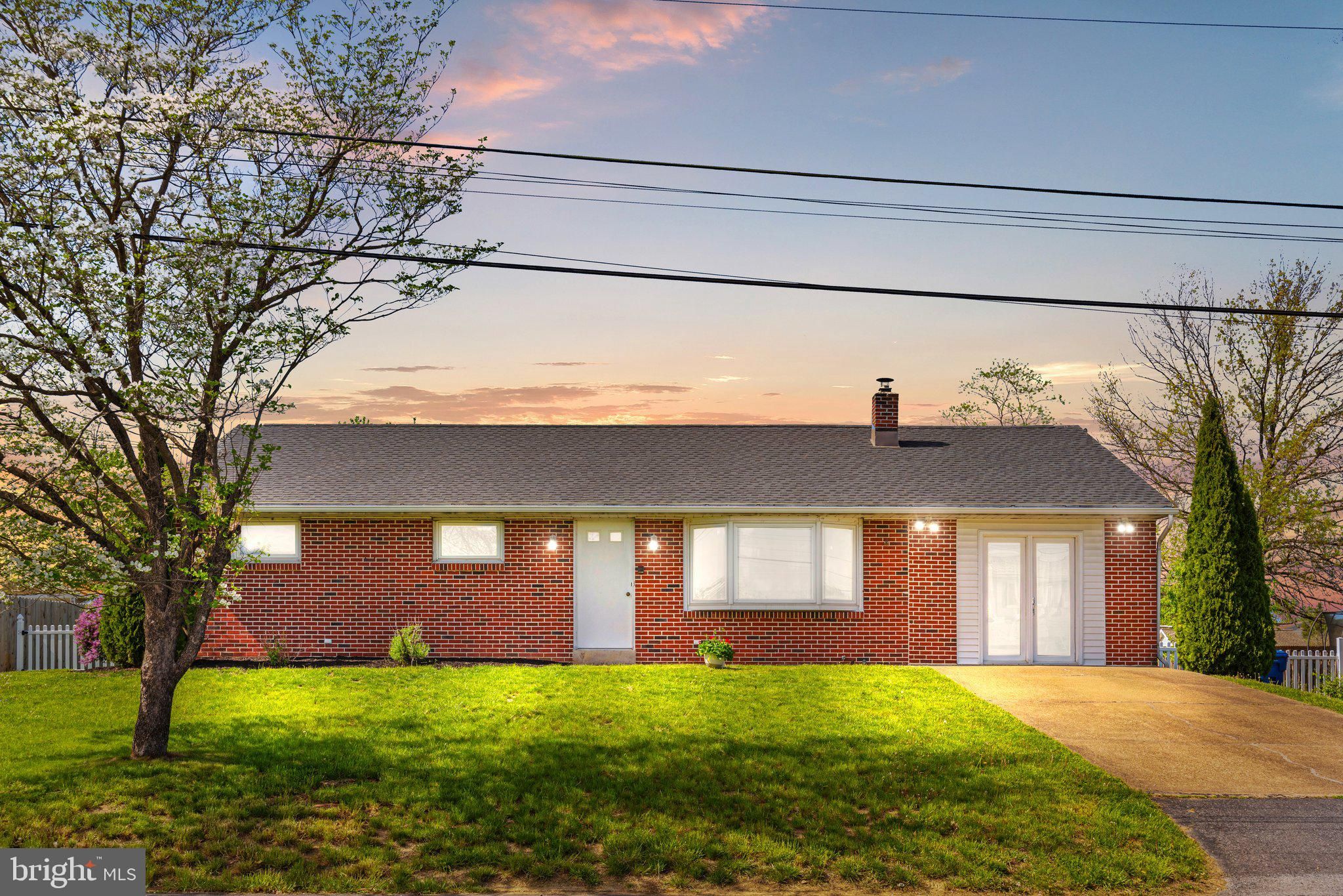 5832 Mayfair Drive