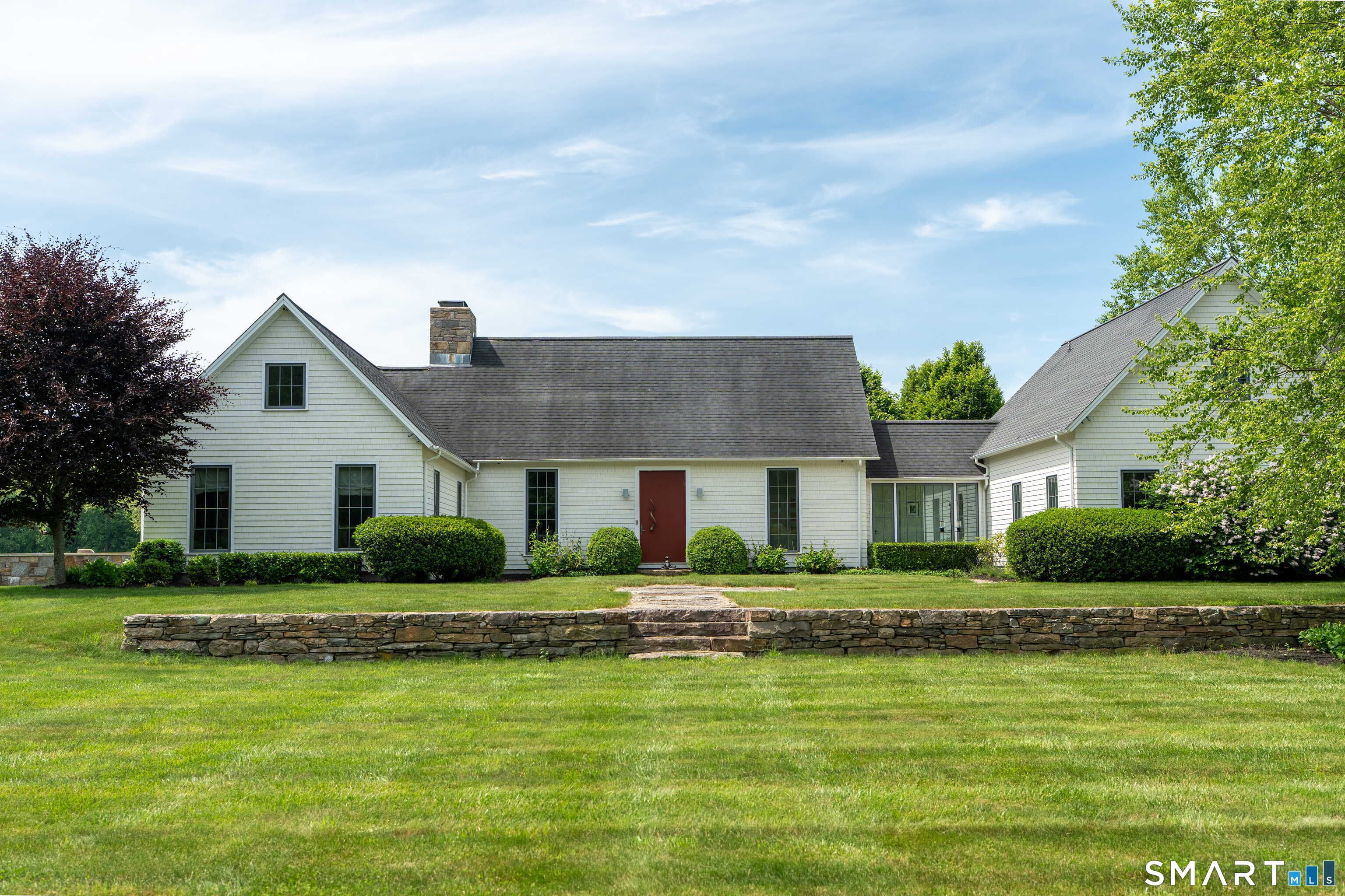 305 Pequot Trail