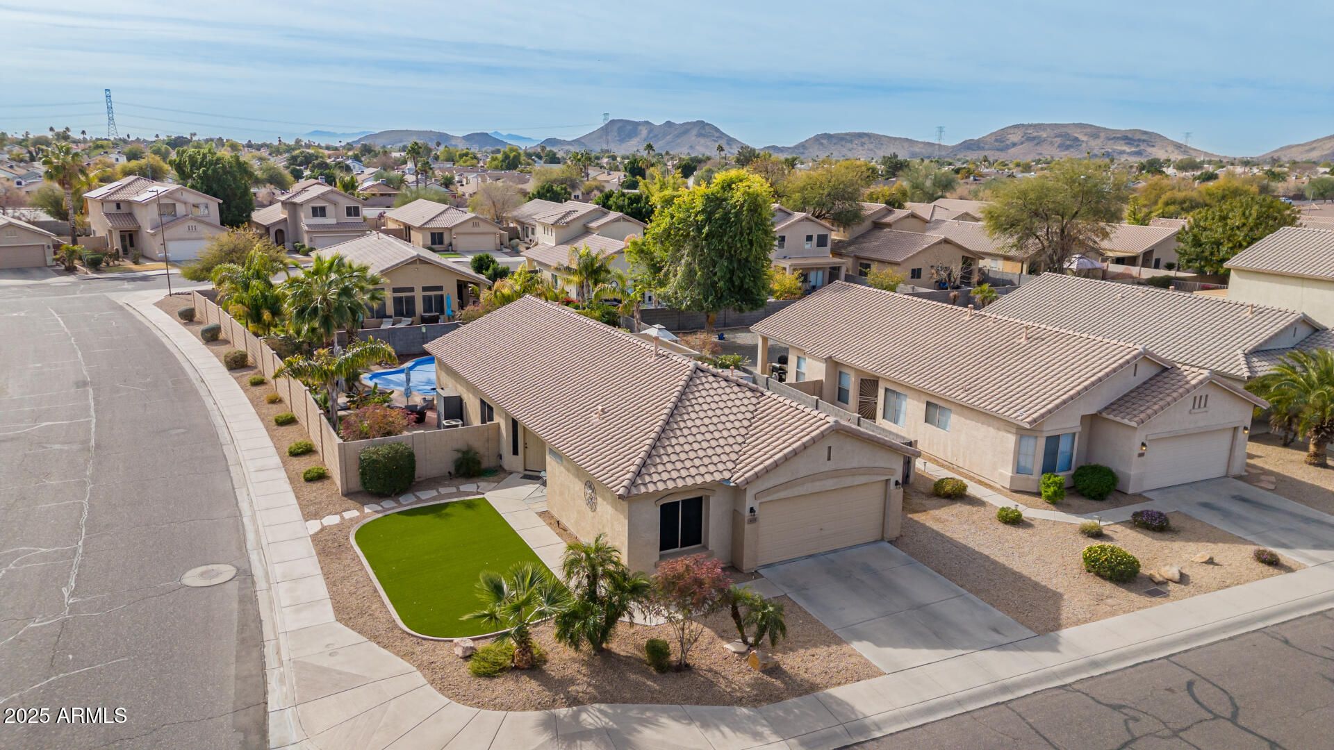 4019 W Hackamore Drive