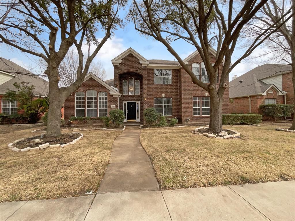 8812 Smokey Drive
