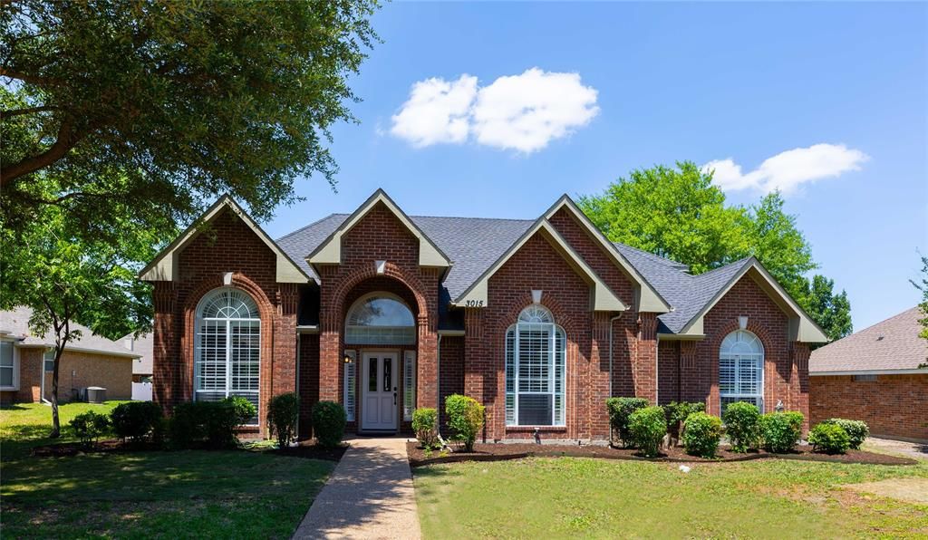 3015 Oak Drive