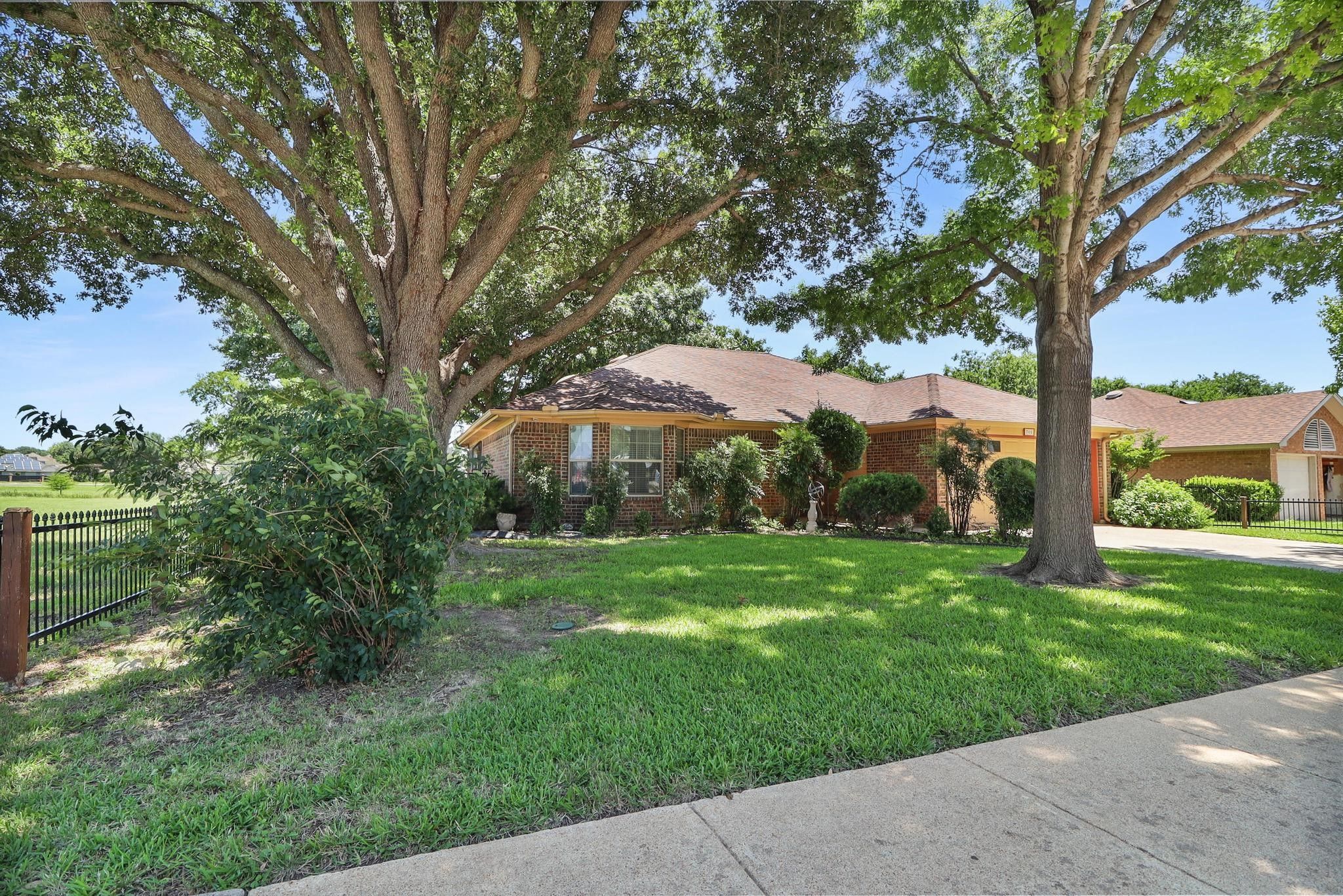 701 Parkwest Boulevard