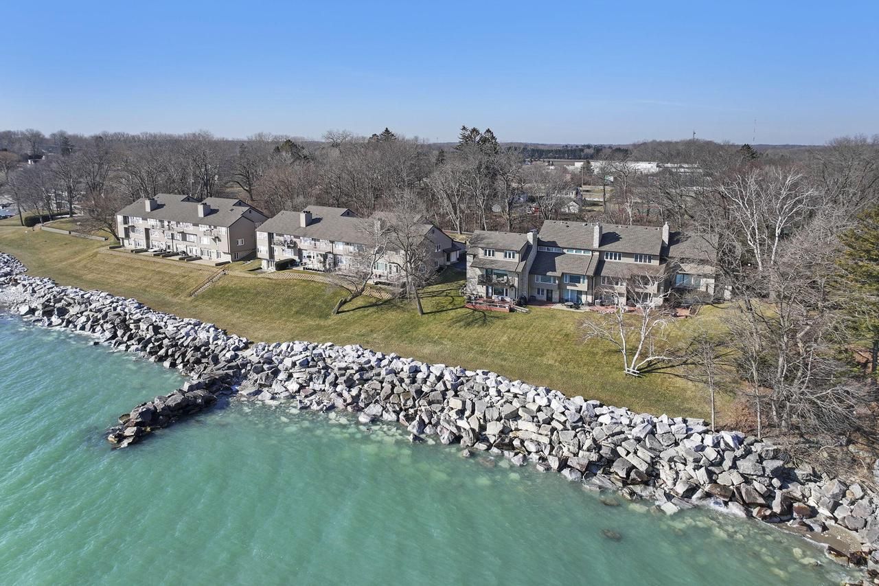 141 South Lakeshore Drive A3