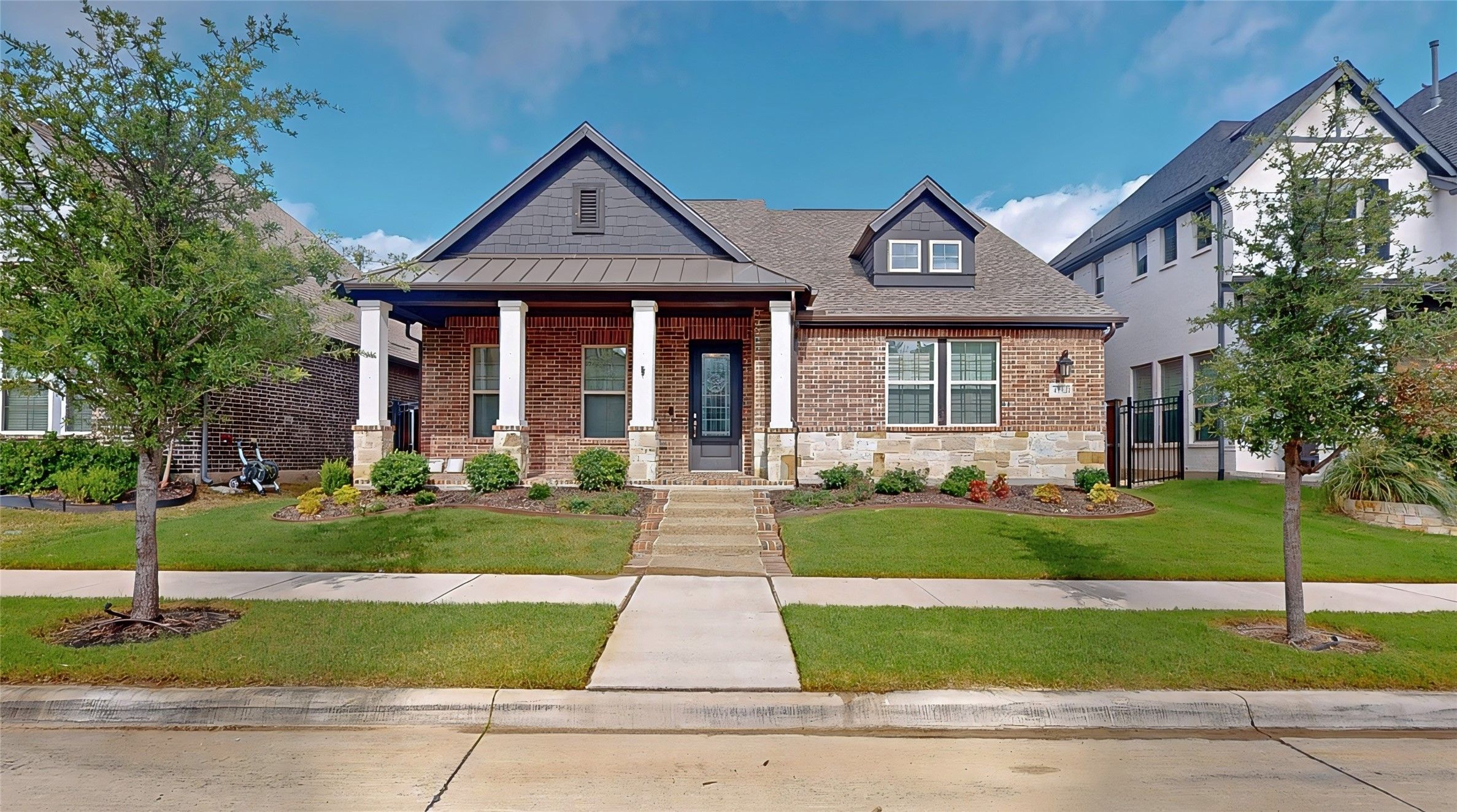 4502 Sapphire Falls Way